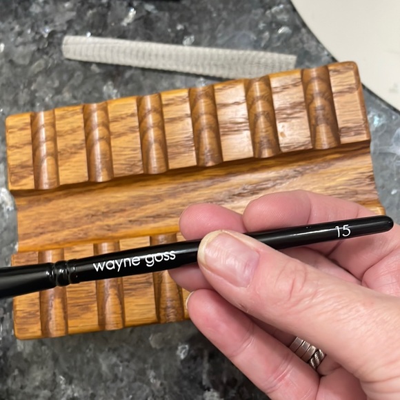 SOLD—Wayne Goss Fan Brush #15 - Picture 2 of 3